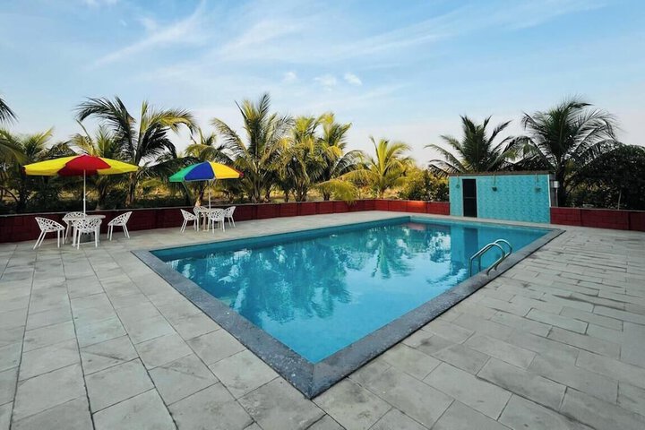 Pool 3 of 10