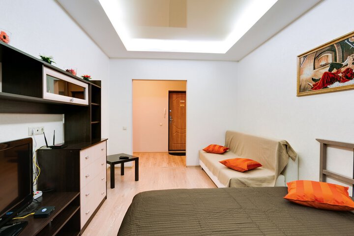 Room 10 of 172