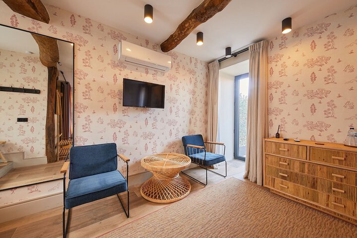 Room 30 of 50