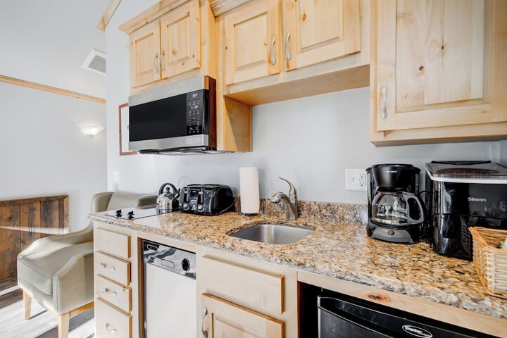 Private kitchenette