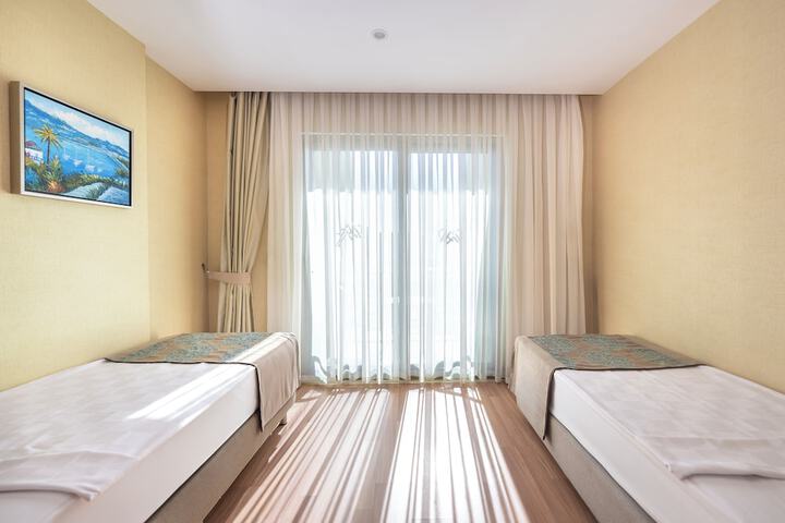 Room 56 of 176