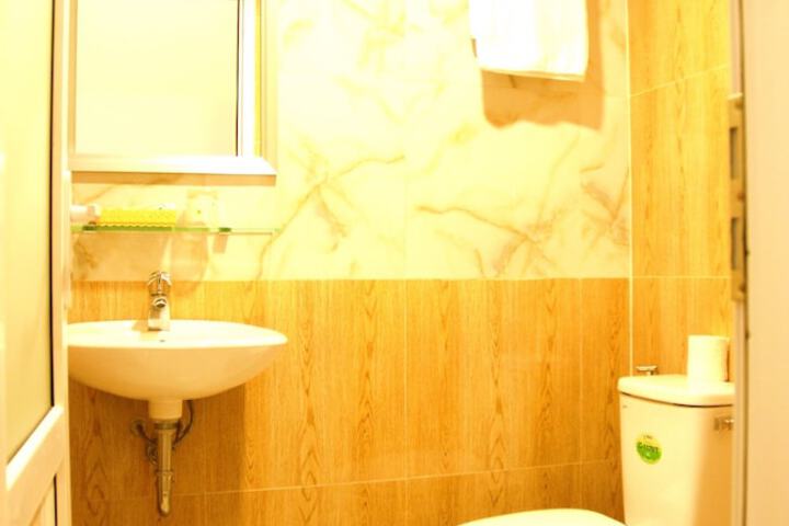 Room 8 of 78