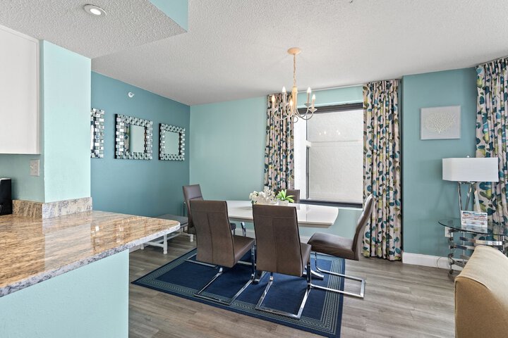 Dining Photos