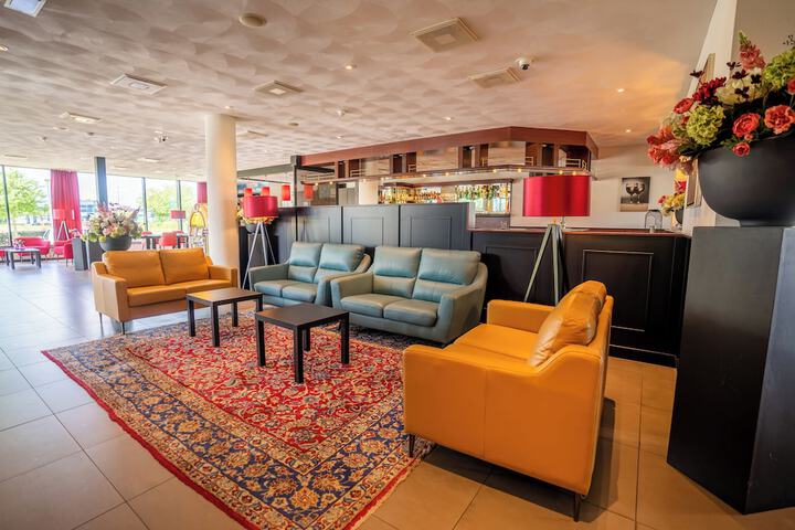 Lobby Entry