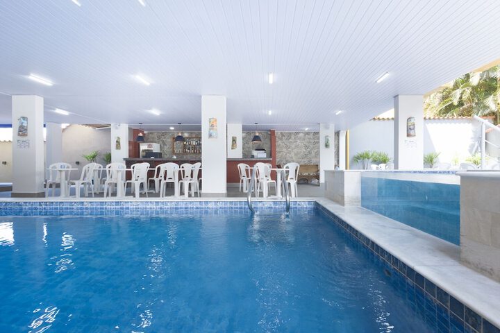 Pool 136 of 202