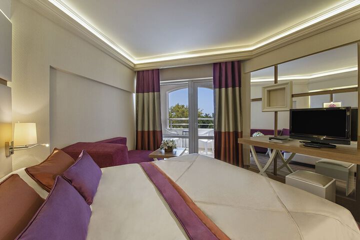 Room 49 of 72