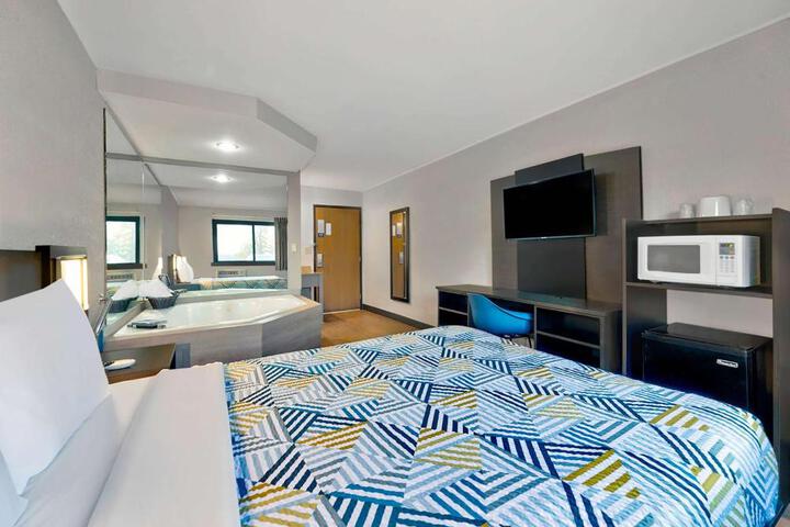 Double Bed (5 of 9)