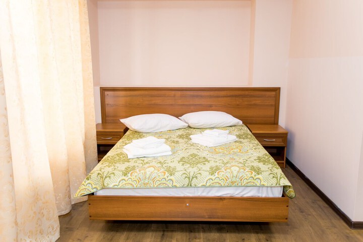 Room 6 of 51