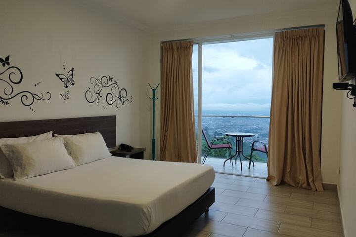Room 5 of 29
