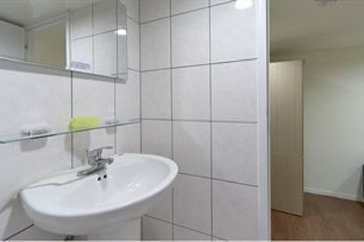Room 6 of 21