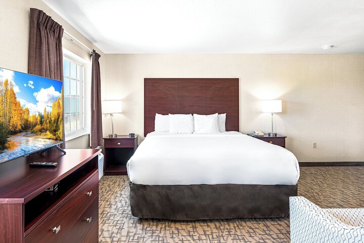 1 King Bed (27 of 28)