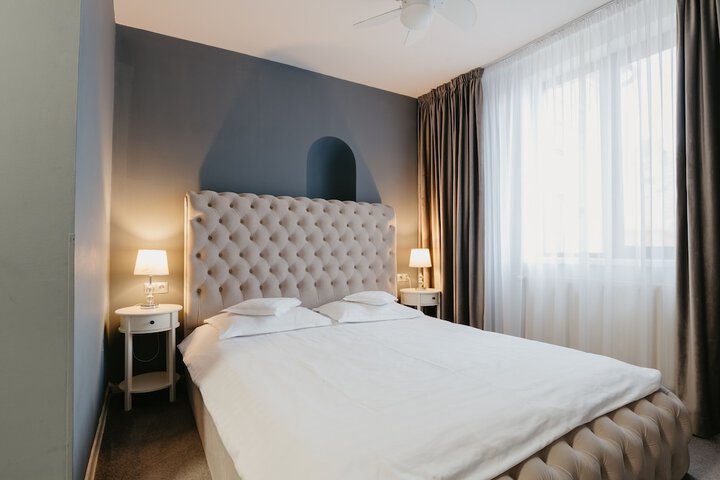 Room 18 of 112