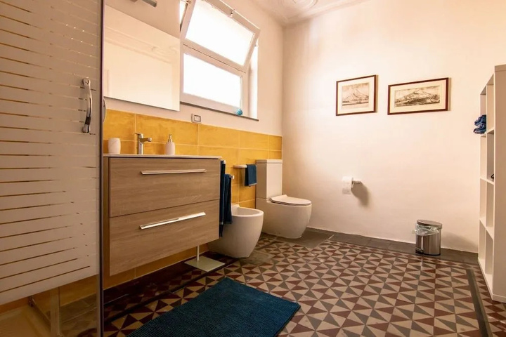 Room 8 of 26