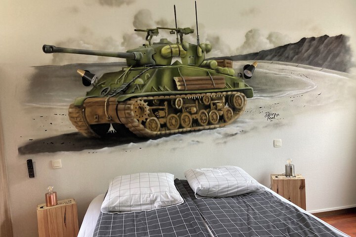 Room 17 of 64