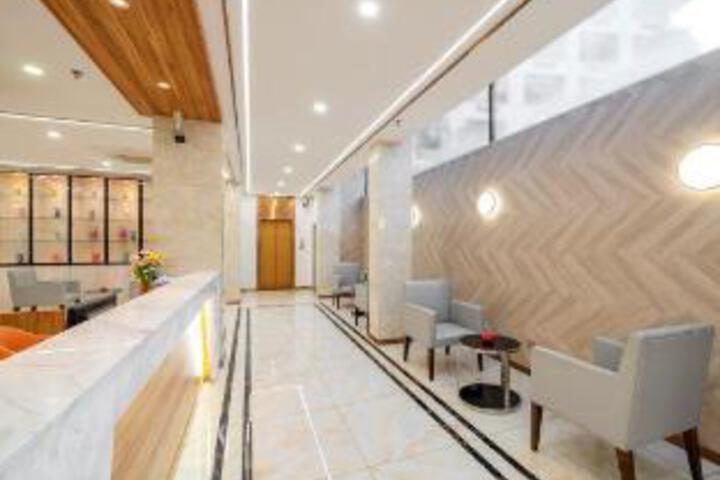 Yingfei Hotel (Sihui Longcheng)