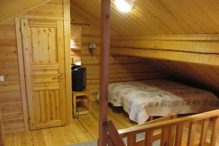 Room 3 of 13