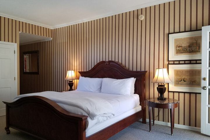 Room 70 of 114