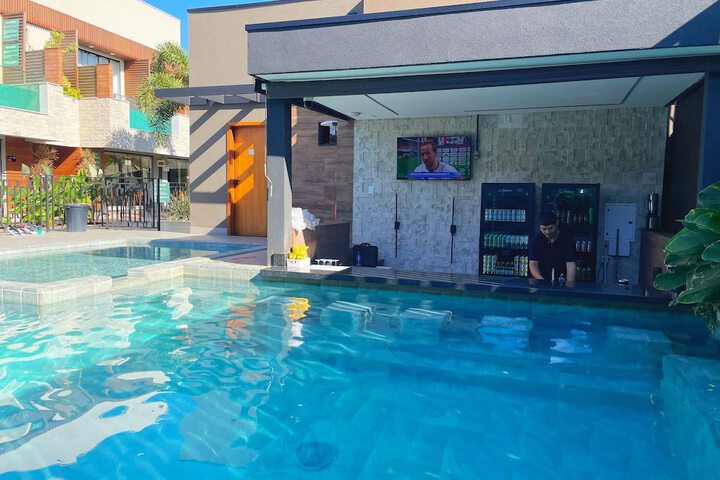 Pool 77 of 102