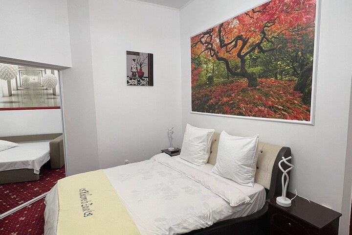 Room 5 of 30