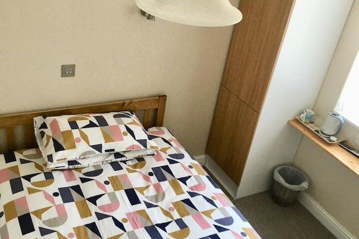 Room 7 of 27