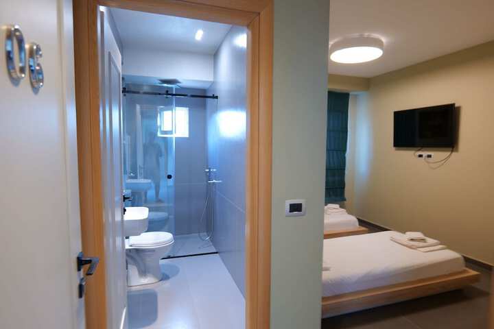 Room 39 of 108