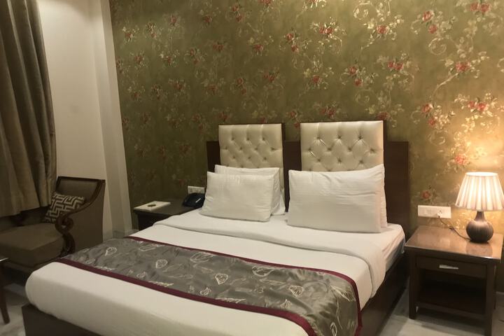 Room 63 of 288