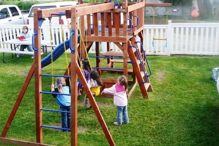 Childrens Activities 104 of 108