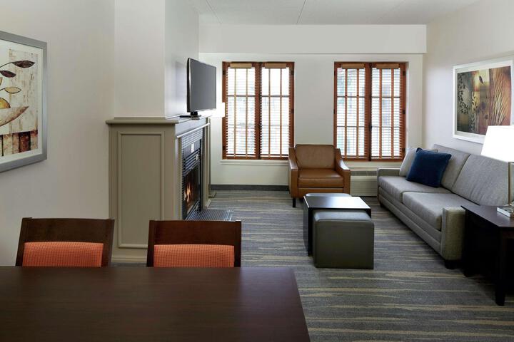Studio 1 Queen Murphy Bed (8 of 19)