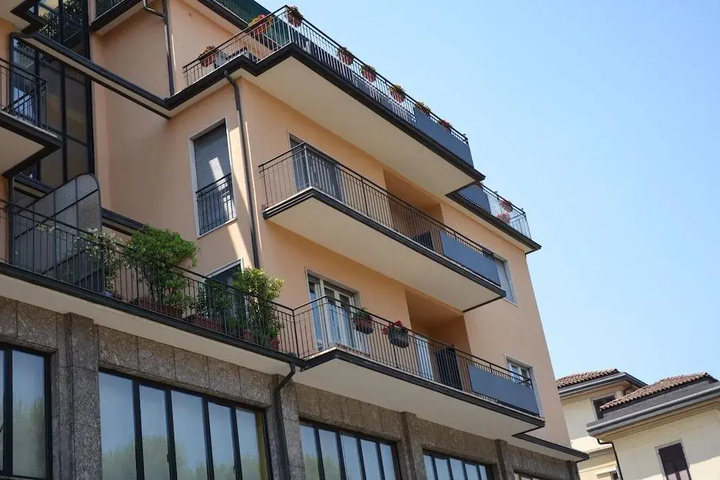 Exterior of Myroom Centerstation