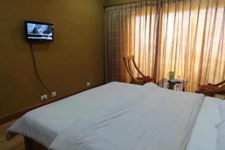 Room 7 of 26