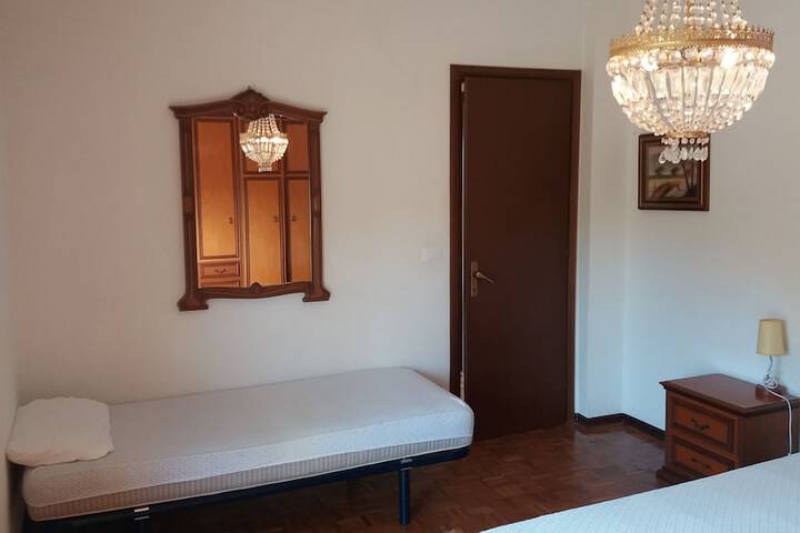 Room 5 of 60