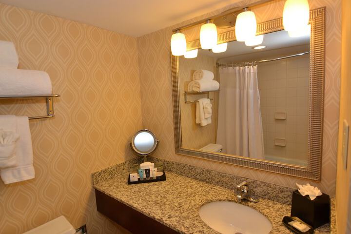 Room 37 of 46