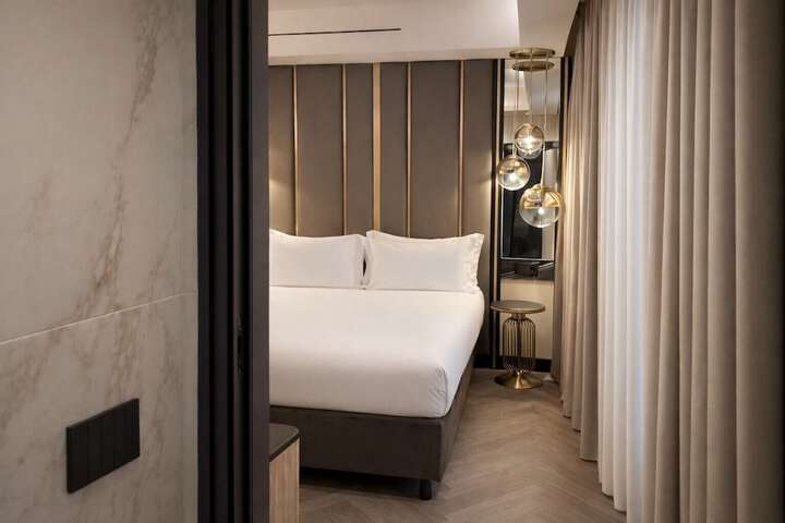 Room 45 of 85
