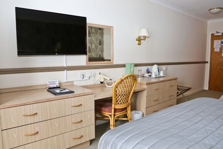 Room 8 of 73