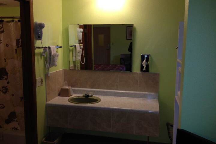 Room 15 of 21