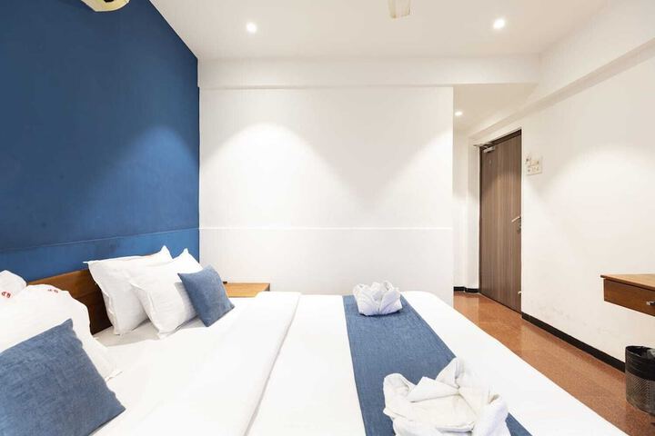 Room 5 of 25