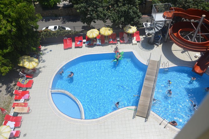 Pool Hotel