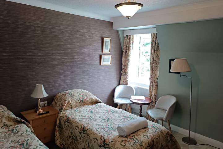 Room 28 of 52