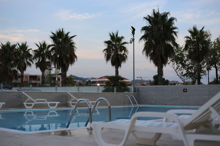 Pools & Facilities