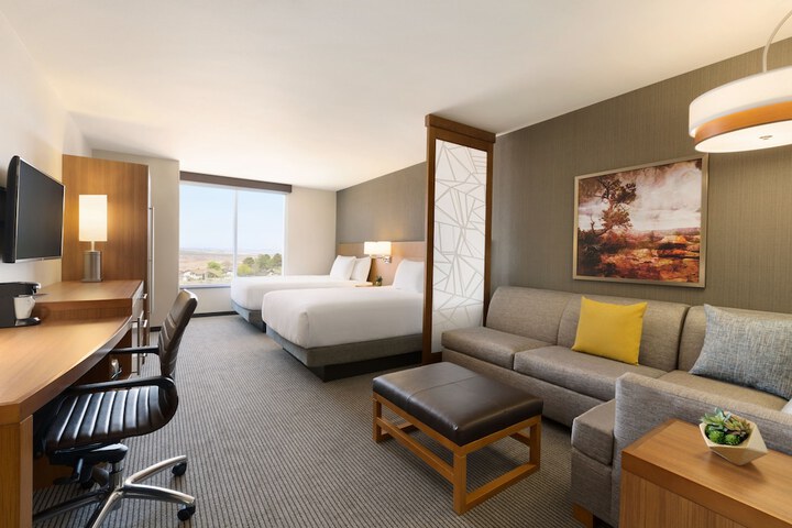 Room 10 of 64
