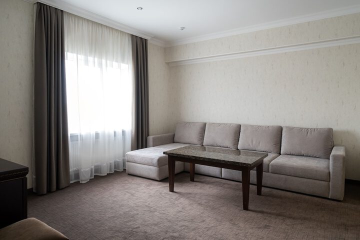 Room 32 of 112