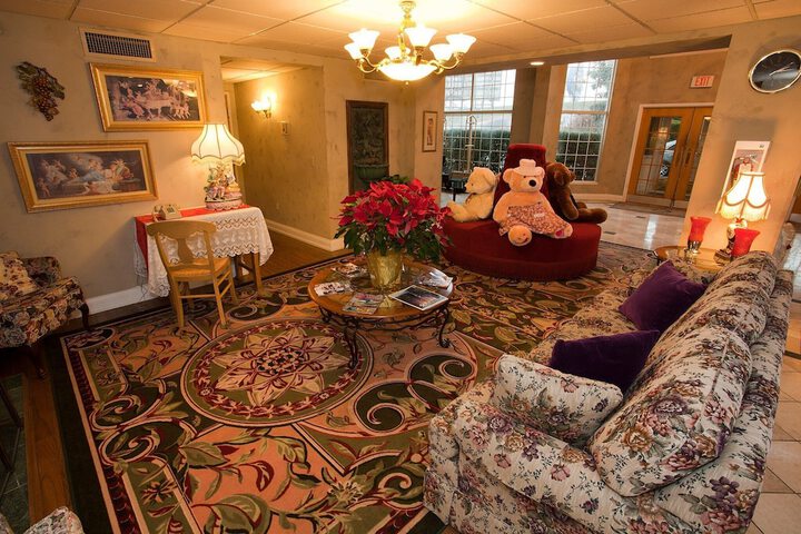 Guest Lobby