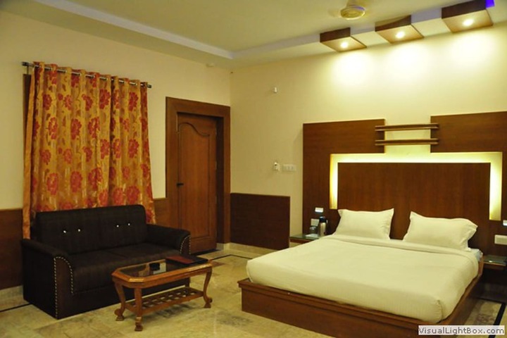 Room 3 of 12