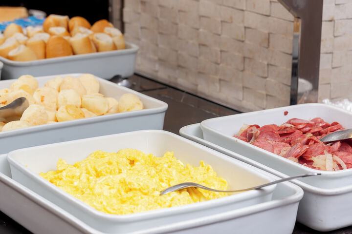 Breakfast/Coffee Service 111 of 231