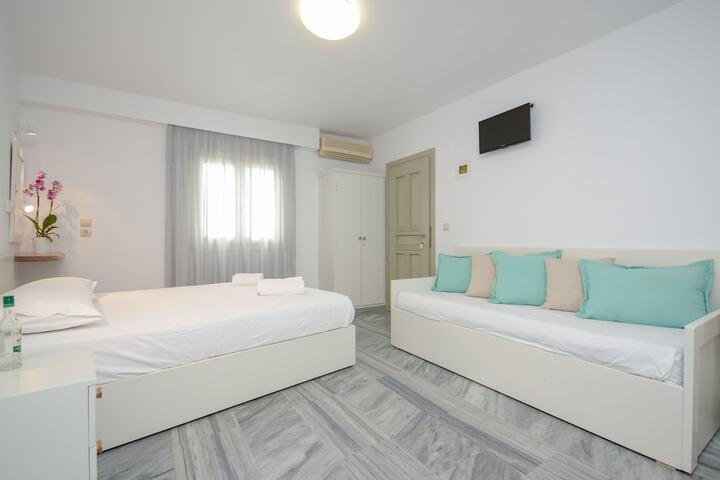 Room 49 of 107