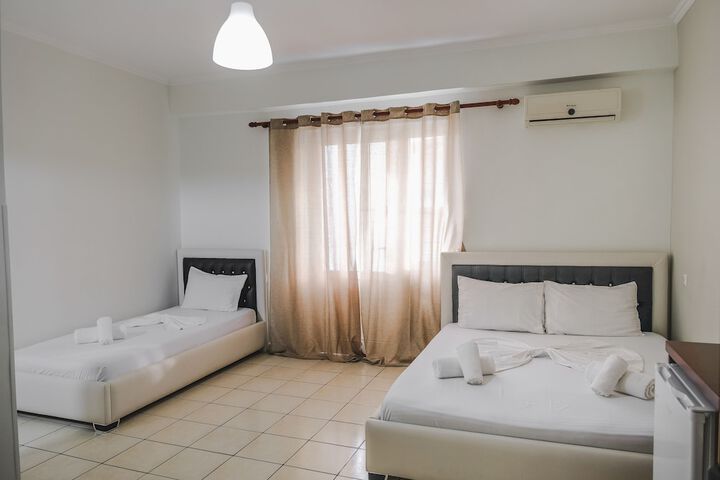 Room 3 of 45