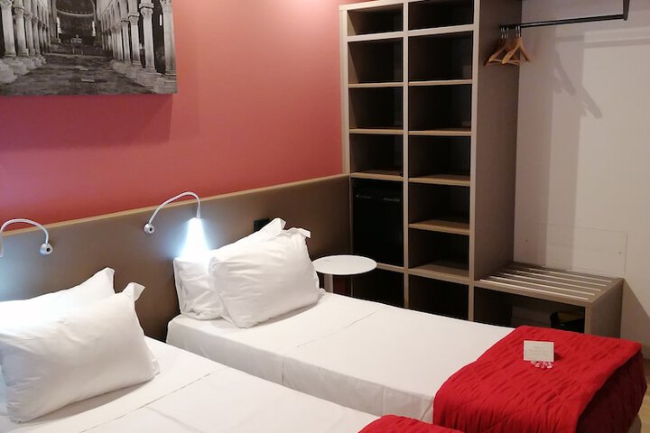 Room 21 of 78