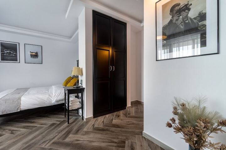 Room 15 of 92