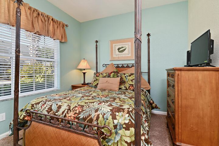 Room 1 of 24