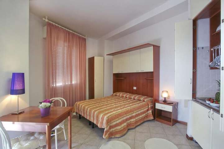 Room 15 of 41